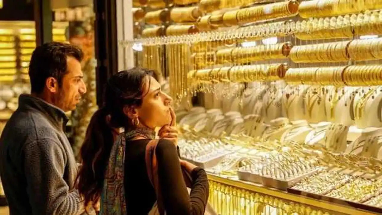 تذبذب سعر الذهب في مصر بين الارتفاع والانخفاض يثير حيرة المحللين والاقتصاديين